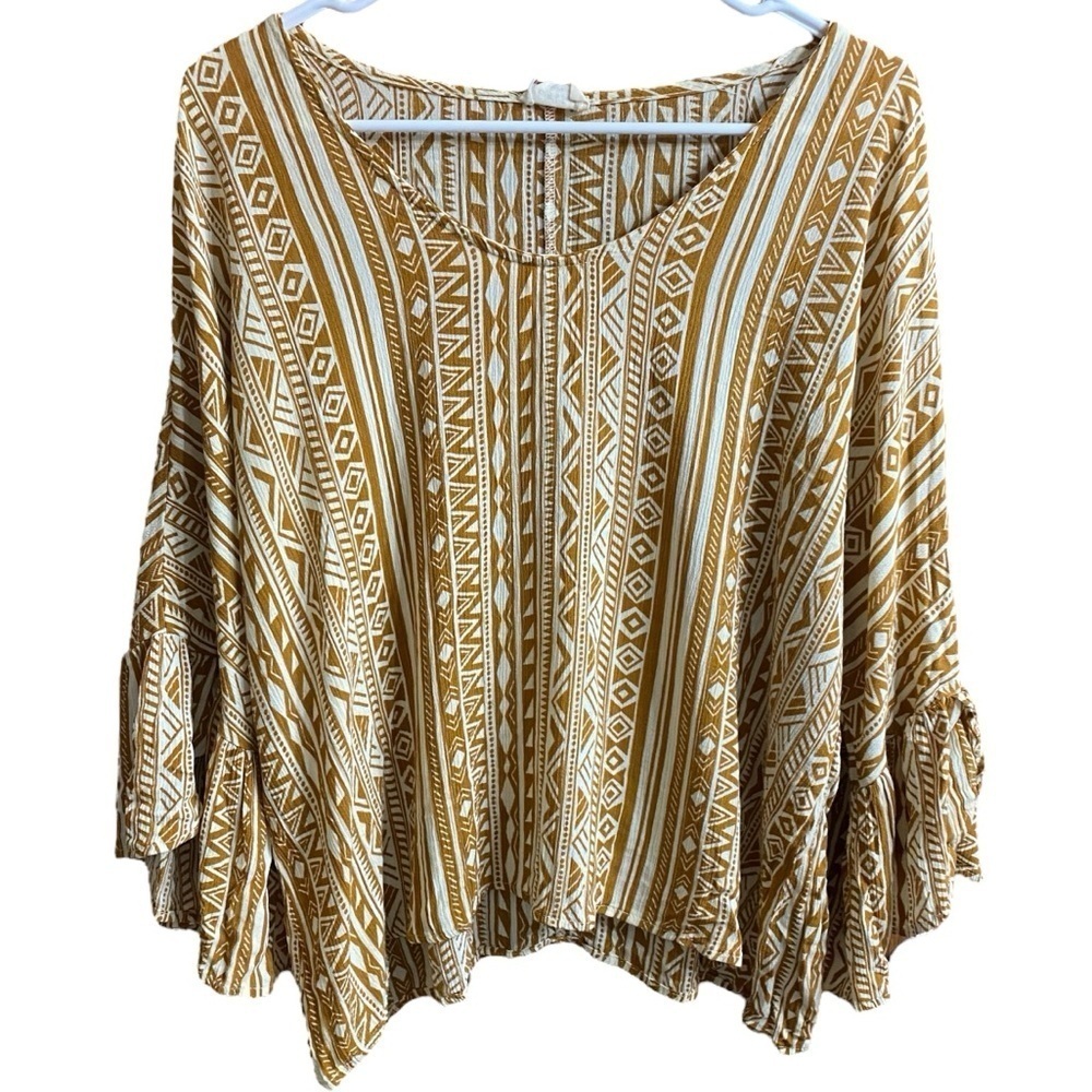 143 Story by Lineup Mustard Yellow White 3/4 Ruffle Sleeve VNeck Boho Top Size L